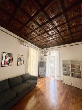 Elegant Vomero Hideaway Naples - family friendly